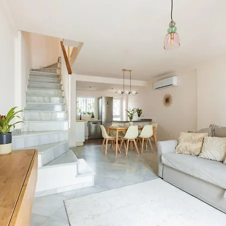 아파트 Casa 3 Plantas Con Patio Y Solarium Privados