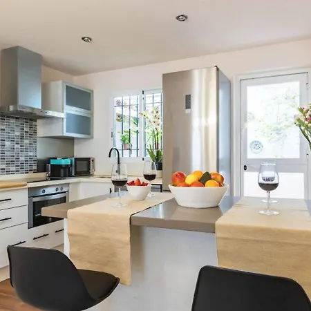Alpesi faház Casa Centrica Luminosa Con Solarium Y Barbacoa *