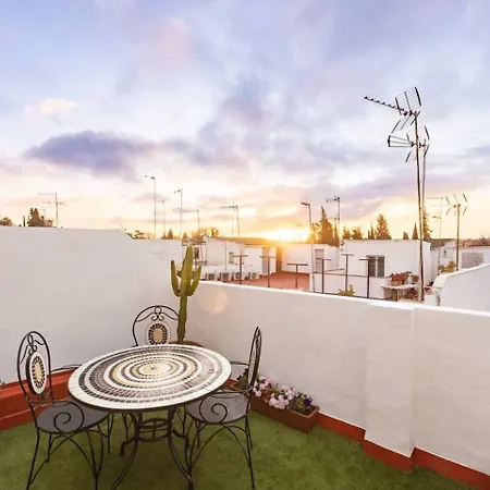 Casa 3 Plantas Con Patio Y Solarium Privados 아파트 *